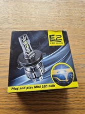 E2 LED 18v bulb car plug